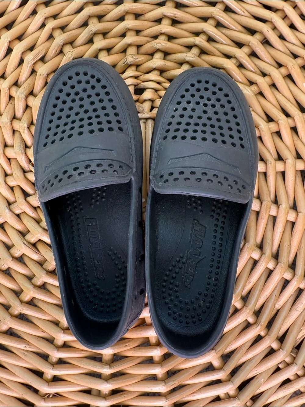 Floafers Black Prodigy Kid's Waterproof Perforated Loafers Size 10